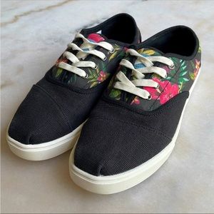 Toms Floral Cordones 6.5